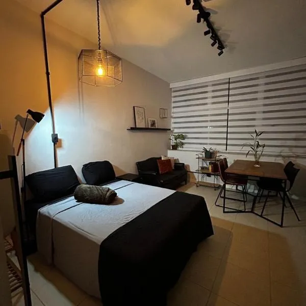 Loft com área de trabalho isolado - Centro do Rio de Janeiro, hotel en Río de Janeiro