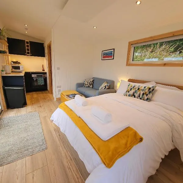 Croft Seven Cabins, hotell sihtkohas Port na Long