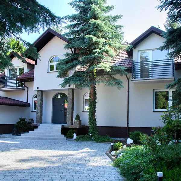 Leśny apartament z ogrodem, hotel din Varșovia