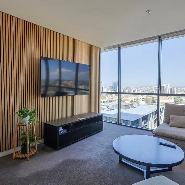 Riverview 2BR Apt with pool and Parking Near Suncorp, hotel in Brisbane