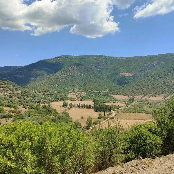 Pramas hospitality, hôtel à Ballao