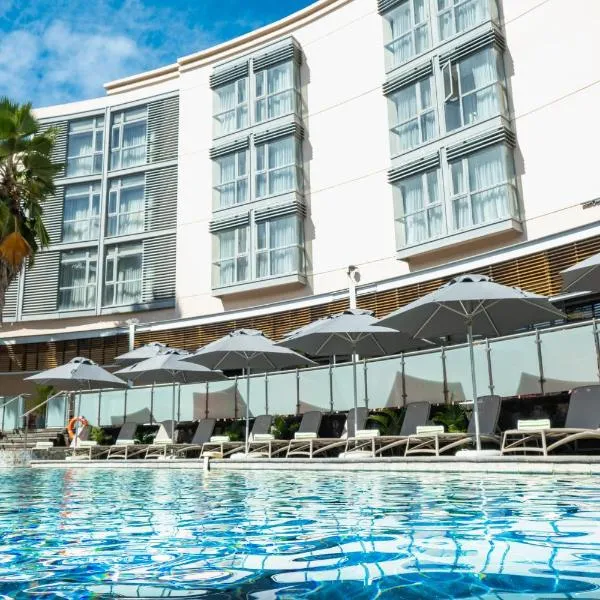 Holiday Inn Mauritius Mon Trésor by IHG, отель в Блу-Бэй