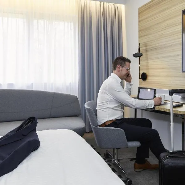 Novotel Ieper Centrum, ξενοδοχείο στο Υπρ