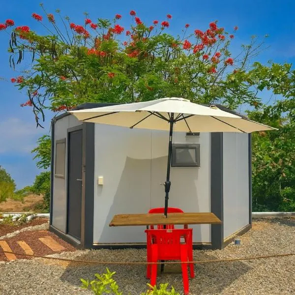 Casa Faro cerca de la playa, hotel di Barra de Navidad