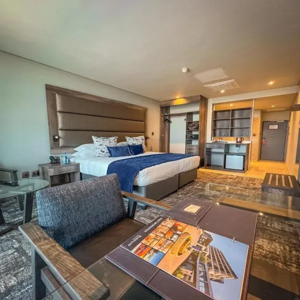 Hotel Fairmount Plaza Near IGI, ξενοδοχείο στο Νέο Δελχί