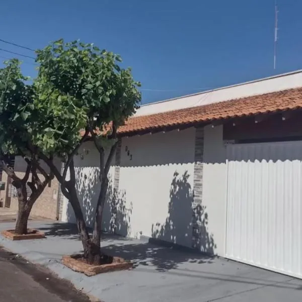 Casa de temporada lus delicatte, hotel en Olímpia