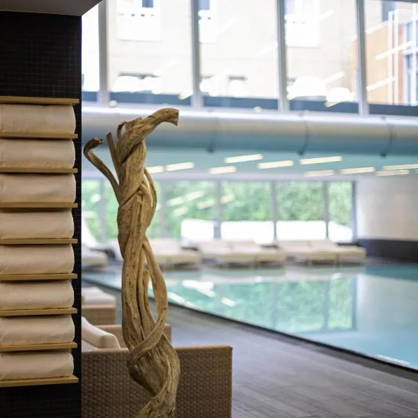 Pullman Berlin Schweizerhof, hotel di Berlin