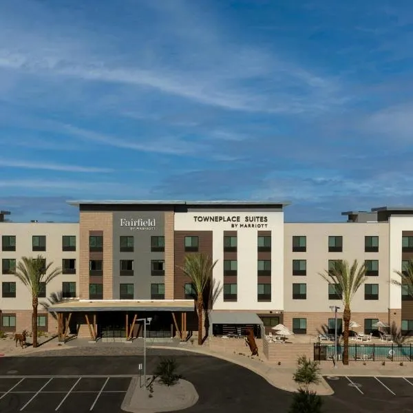 Fairfield Inn & Suites Surprise Prasada、サプライズのホテル