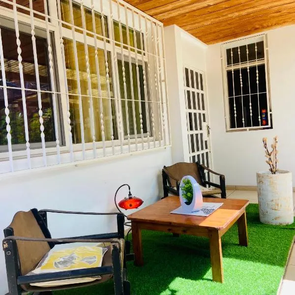 Villa Garden Appartment, hotel em Dar es Salaam