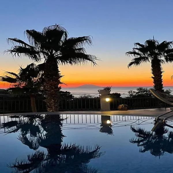 Residence Porto Ulisse, hotel em Parghelia