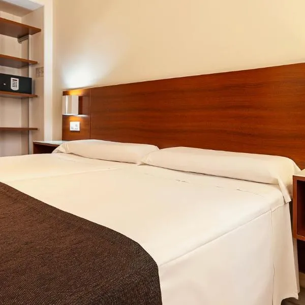 Apartamentos Vértice Bib Rambla, hotel in Seville