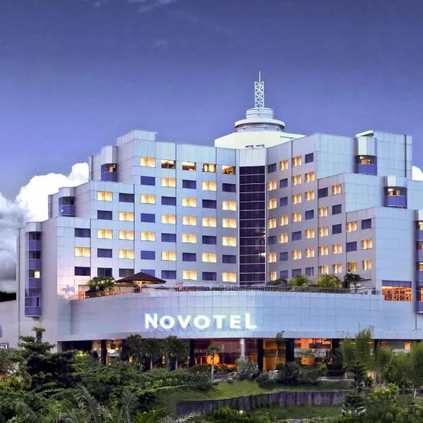 Novotel Balikpapan, hotel v destinaci Balikpapan