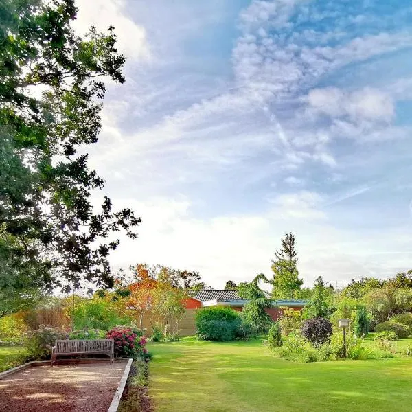 TheGilgahouse gardenroom, hotel in Nakskov