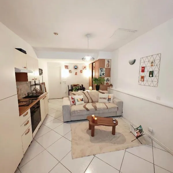 Studio La grotte Bohème, Hotel in Lourdes