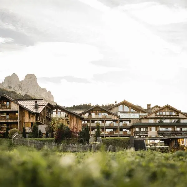 Hotel der Engel, hotel v mestu Grän