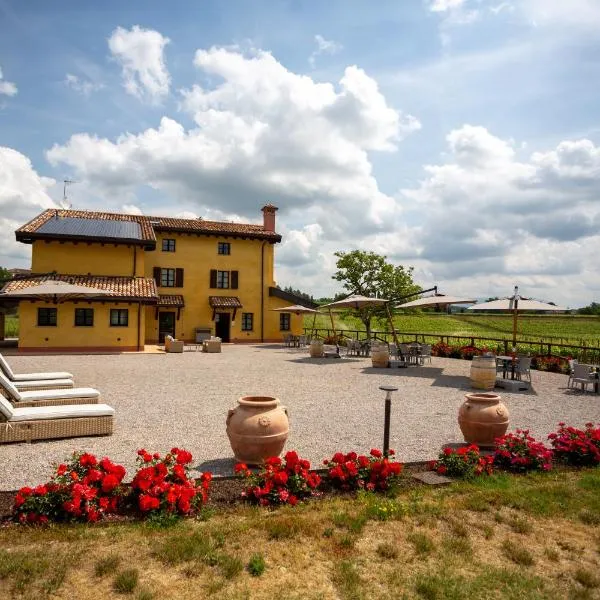 Al Pompiere - Wine and rooms, hôtel à Capriva del Friuli