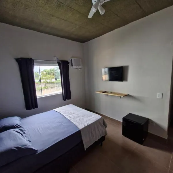 Pousada Praia do Guaiuba, hotel v destinaci Guarujá