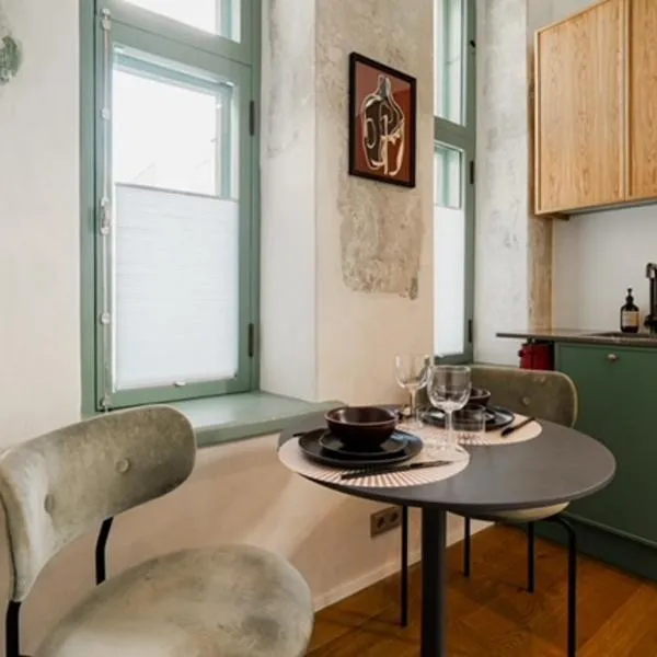 Stylish Apartment in Historic Villa Doll, City Center, hotel in Viljandi