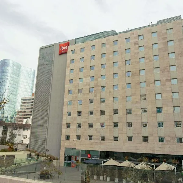 ibis Santiago Las Condes，位于圣地亚哥的酒店