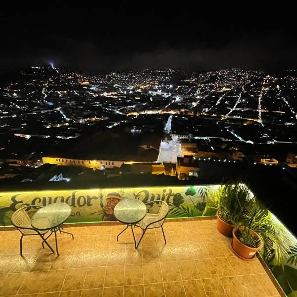 Suites Coloniales de Lujo con Vista Panorámica de Quito, hôtel à Quito
