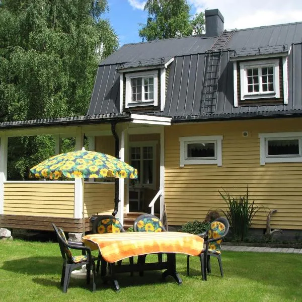 Stuga på Brattmon, hôtel à Sysslebäck