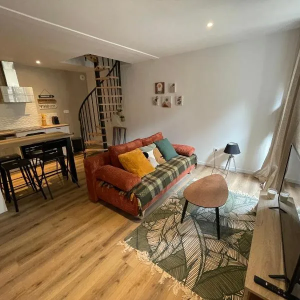 Gîte De la Cour au Grenier 2, ξενοδοχείο σε Chauvigny