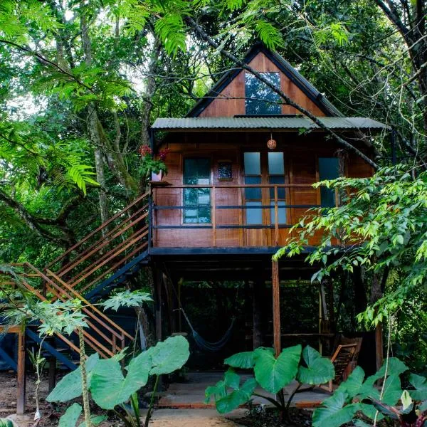 Hostal Caño Nevera, hotel v destinácii La Macarena