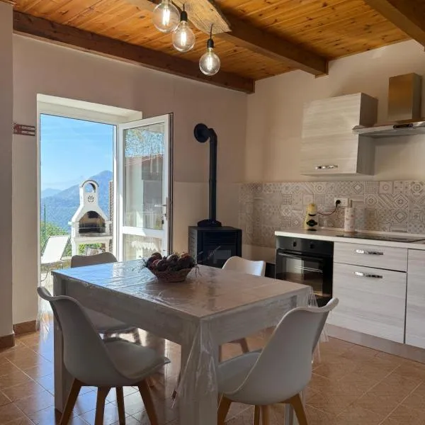 La tana del Lupo，位于Rubiana的酒店