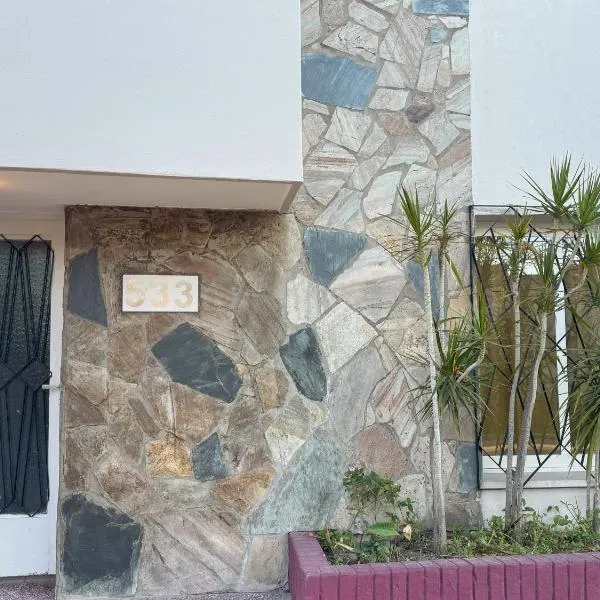 Colon 533B, hotel em Reconquista