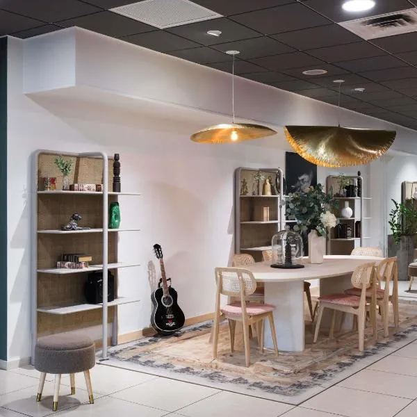 IBIS Port de plaisance, hotel em Caen