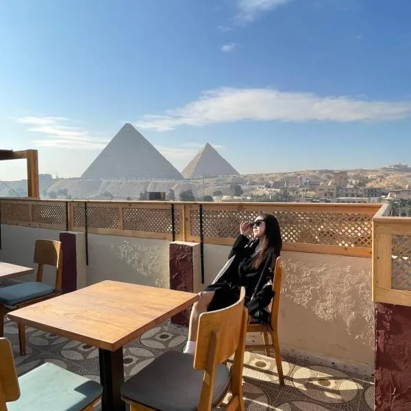 Cheristo pyramids view inn, hotel u gradu Kairo