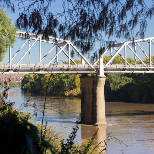 Aliwal North में, होटल Riverside Lodge & Conference Center