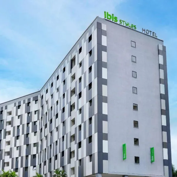 Ibis Styles Accra Airport, hotel in Accra