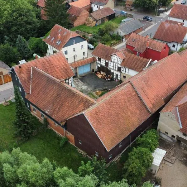 Beuernfeld में, होटल Ruhige,moderne Ferienwohnung im historischen Vierseithof am Nationalpark Hainich bei Eisenach