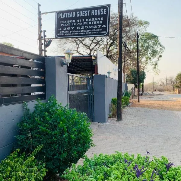 Plateau Guest House, hotel v destinaci Kasane