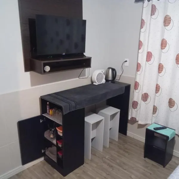 POUSADA ALTERNATIVA MANU LAGES Quarto Com Banheiro no Corredor, hotel in Lages