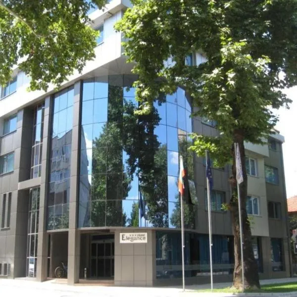 Viesnīca Hotel Elegance pilsētā Asenovgrada