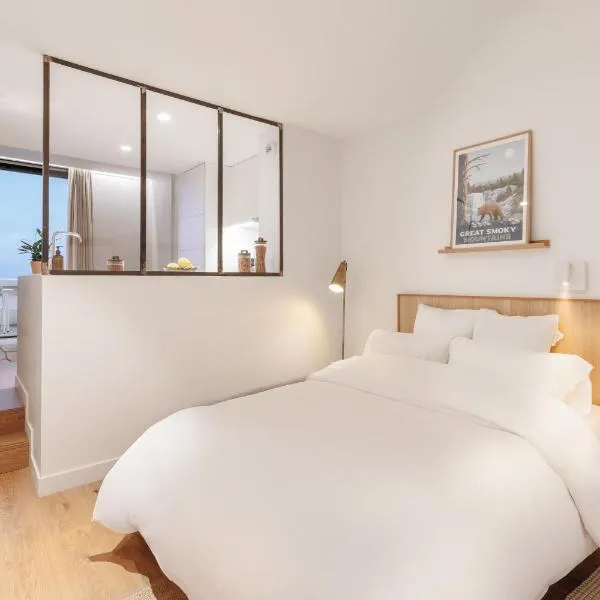 The Babel Community Hôtel - Grenoble Bastille, hotel in Grenoble