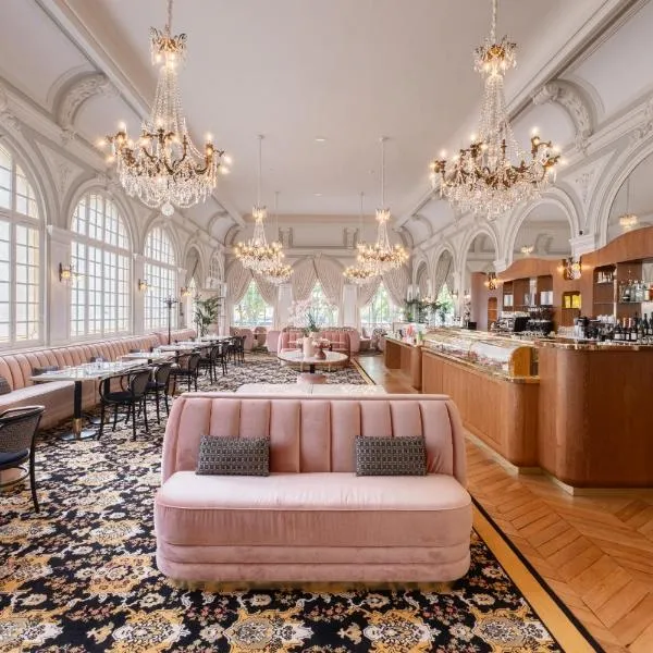 Hôtel Les Lumières - Relais & Châteaux, hotel a Versailles