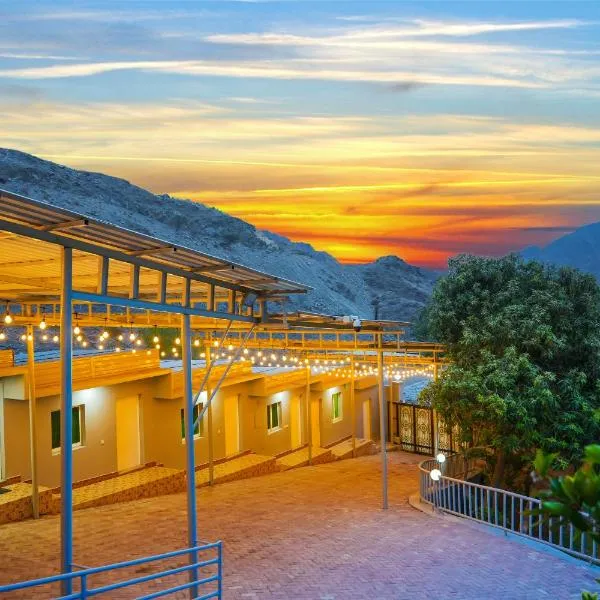 The Sunshine Farm by Al Dana Paradise Luxury 6BR Secluded Nature Mountains: Khor Fakkan'da bir otel