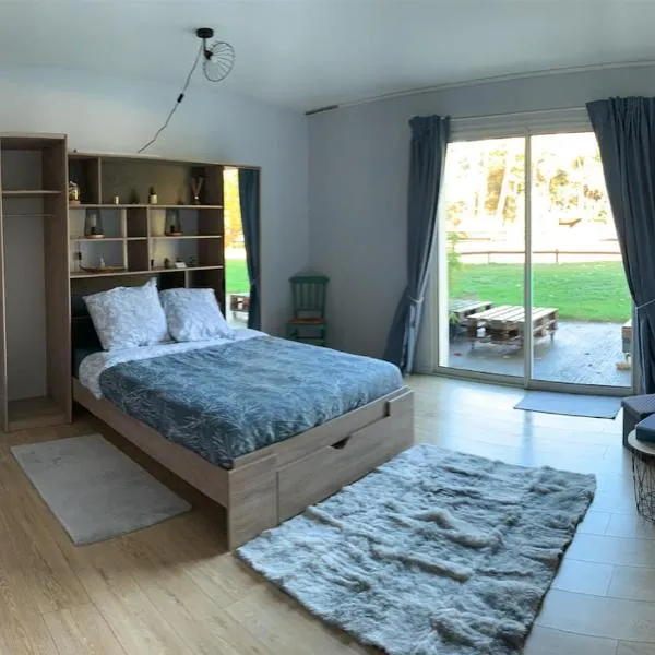 Viesnīca Chambre d'Hotes au Haras des Fenucy pilsētā Durtal