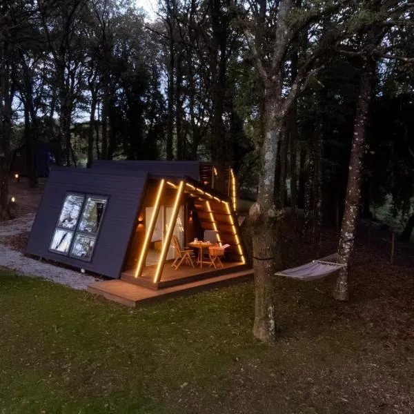 EcoCamp San Román by SuitesNature, hotel in Lugo
