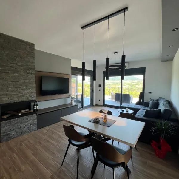 Kosmaj Sunrise, hotel u gradu 'Rogača'