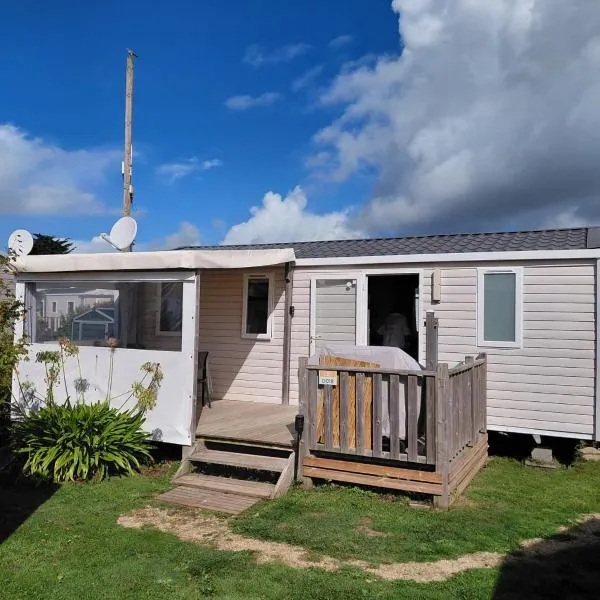 mobil-home bord de plage, hotel v destinaci Sarzeau