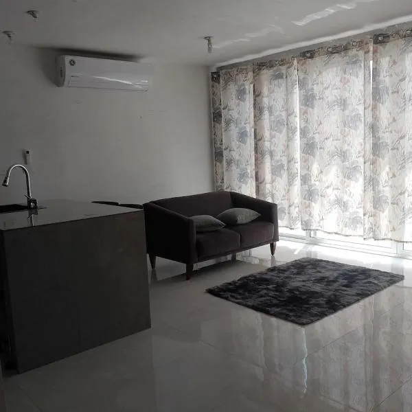 Alojamiento independiente, ideal para tu tramita de visa, hotel in Nuevo Laredo