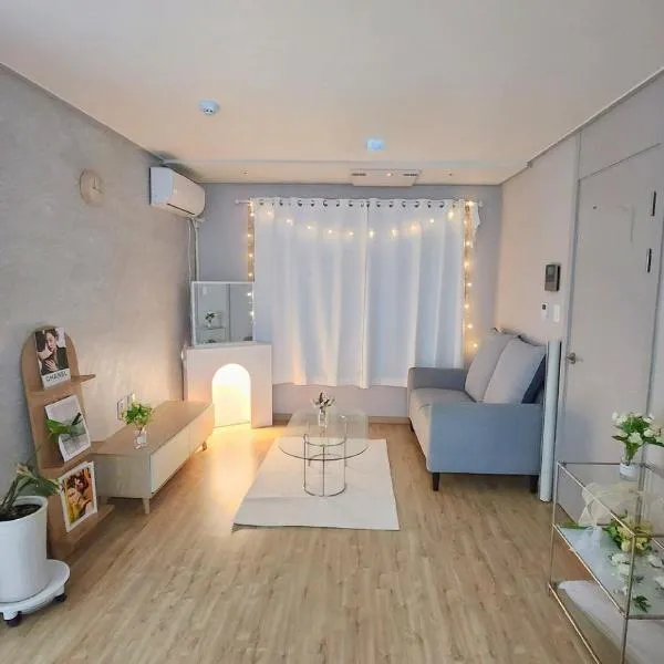 Arti stay #1 bongcheon sillim Station, hotel in Seoul