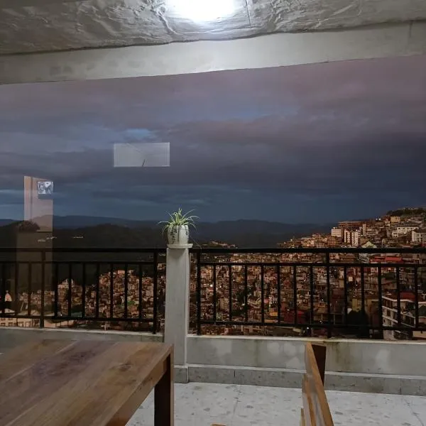 Fanai Inn, hotel in Āīzawl