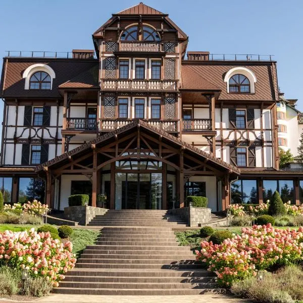 Crona SPA Karpaty, hotel a Skhidnytsia