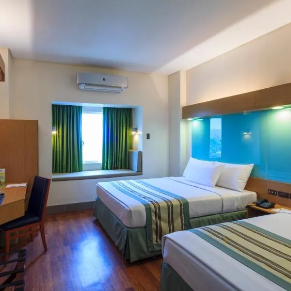 Microtel by Wyndham South Forbes near Nuvali, hotel v destinaci Santa Rosa