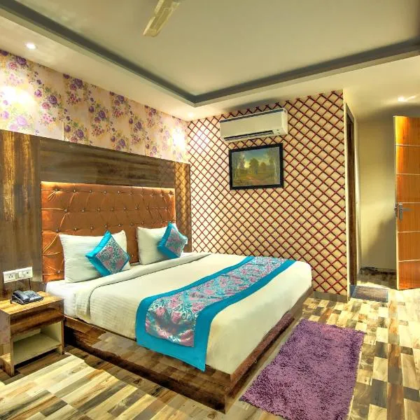 Smart Lax Hotel Free-Airport Pick Up, hotel in New Delhi